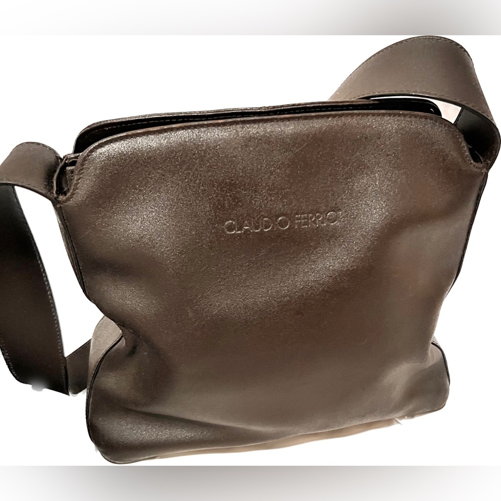 Claudio Ferrici Italian 100%Leather-Brown Purse-Spacious compartments-Never Used